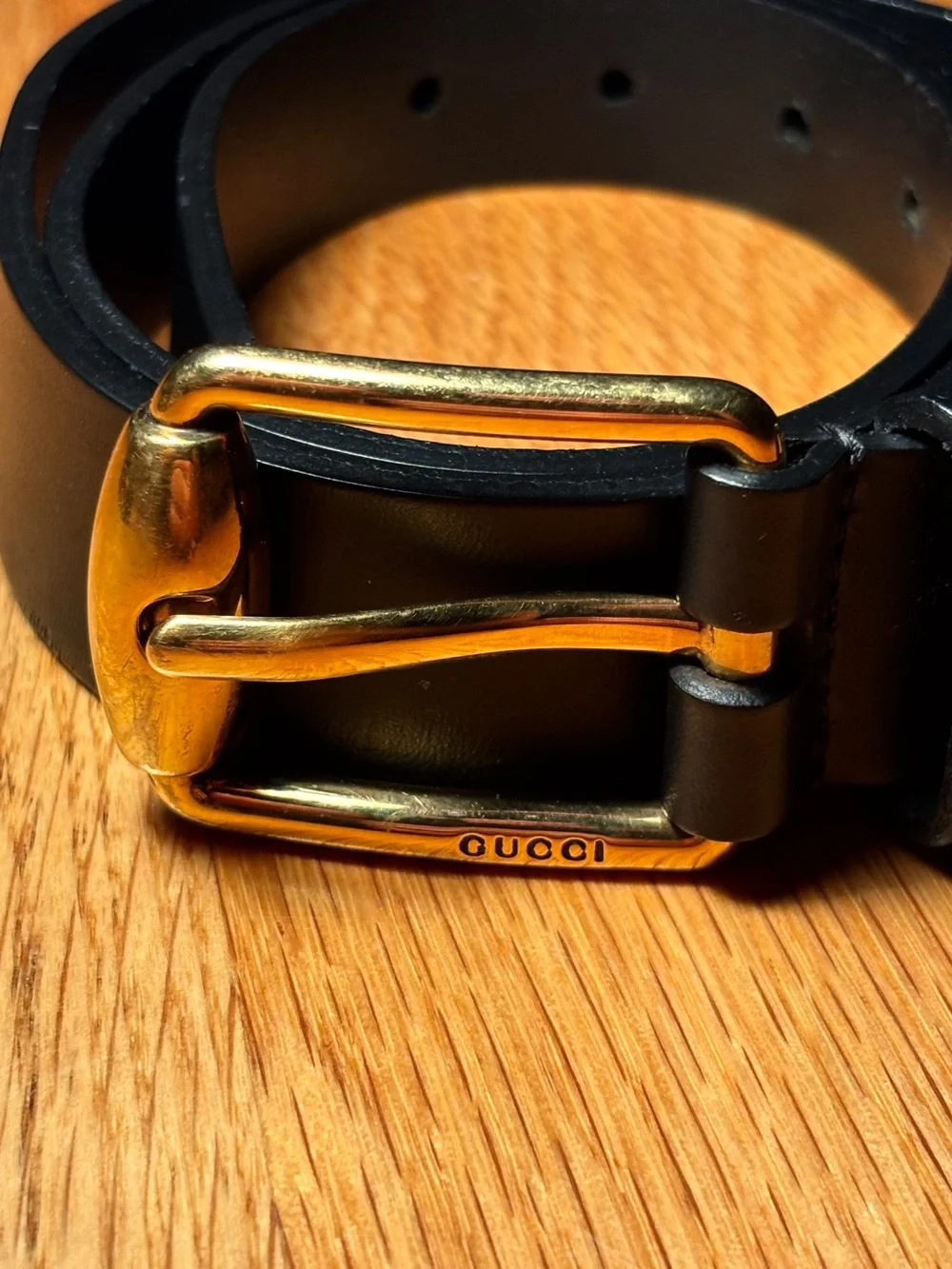 Gucci Gold Buckle Logo Black Leather Belt